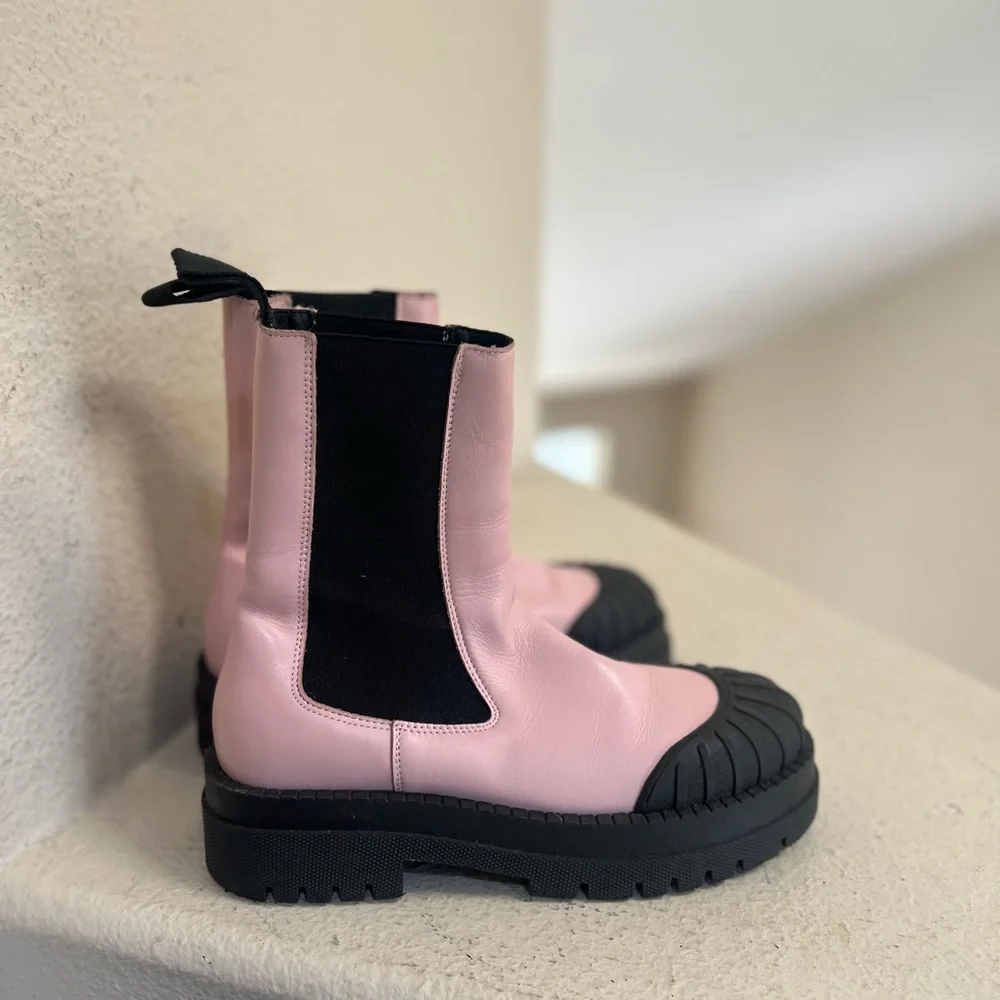 Anthropologie‎ Maeve Light Pink Genuine Leather Chelsea Chunky Boots Women’s 6.5